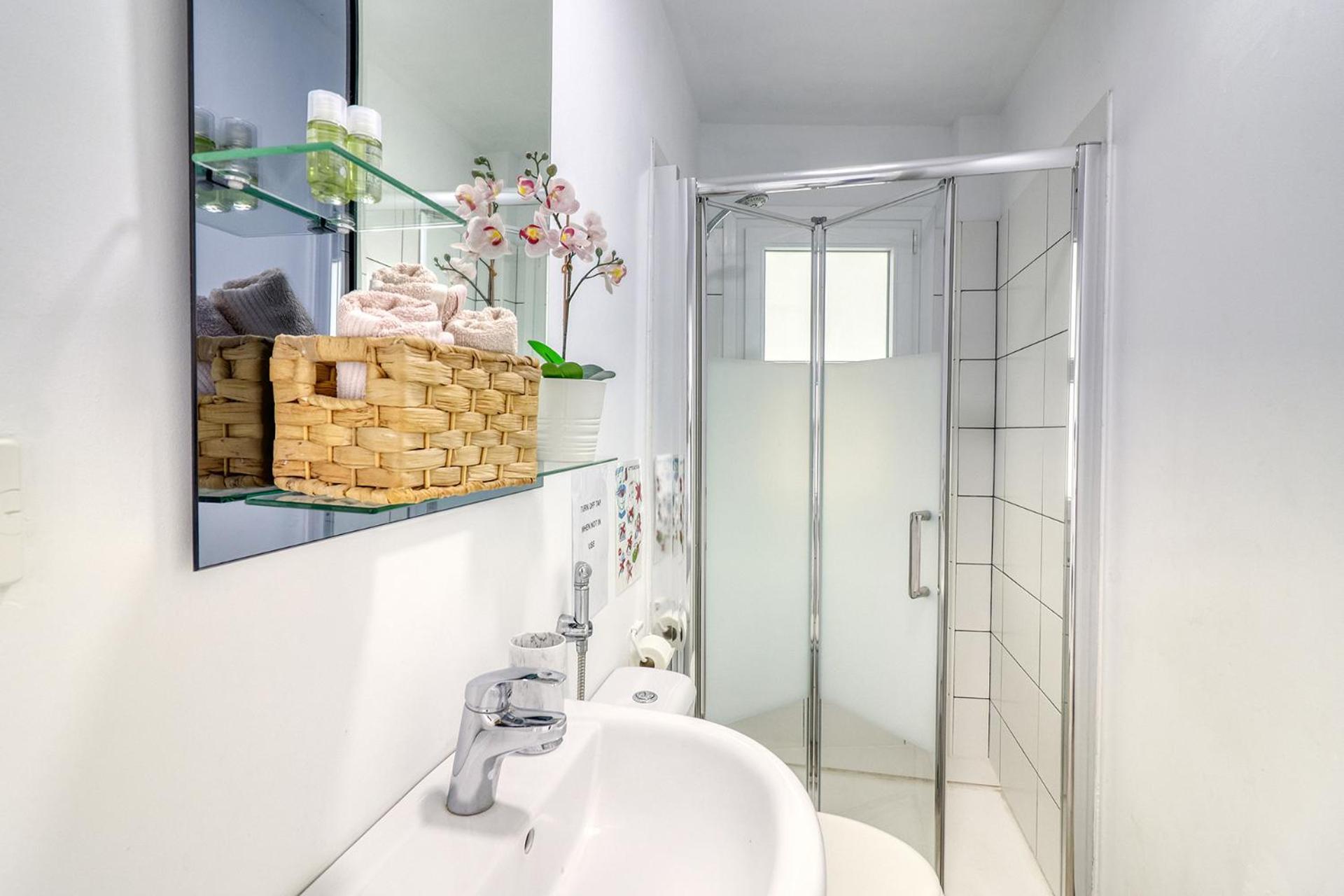 Central Modern Apartment With Private Parking & Ocean View & Coffee Corner Icod De Los Vinos Exteriör bild